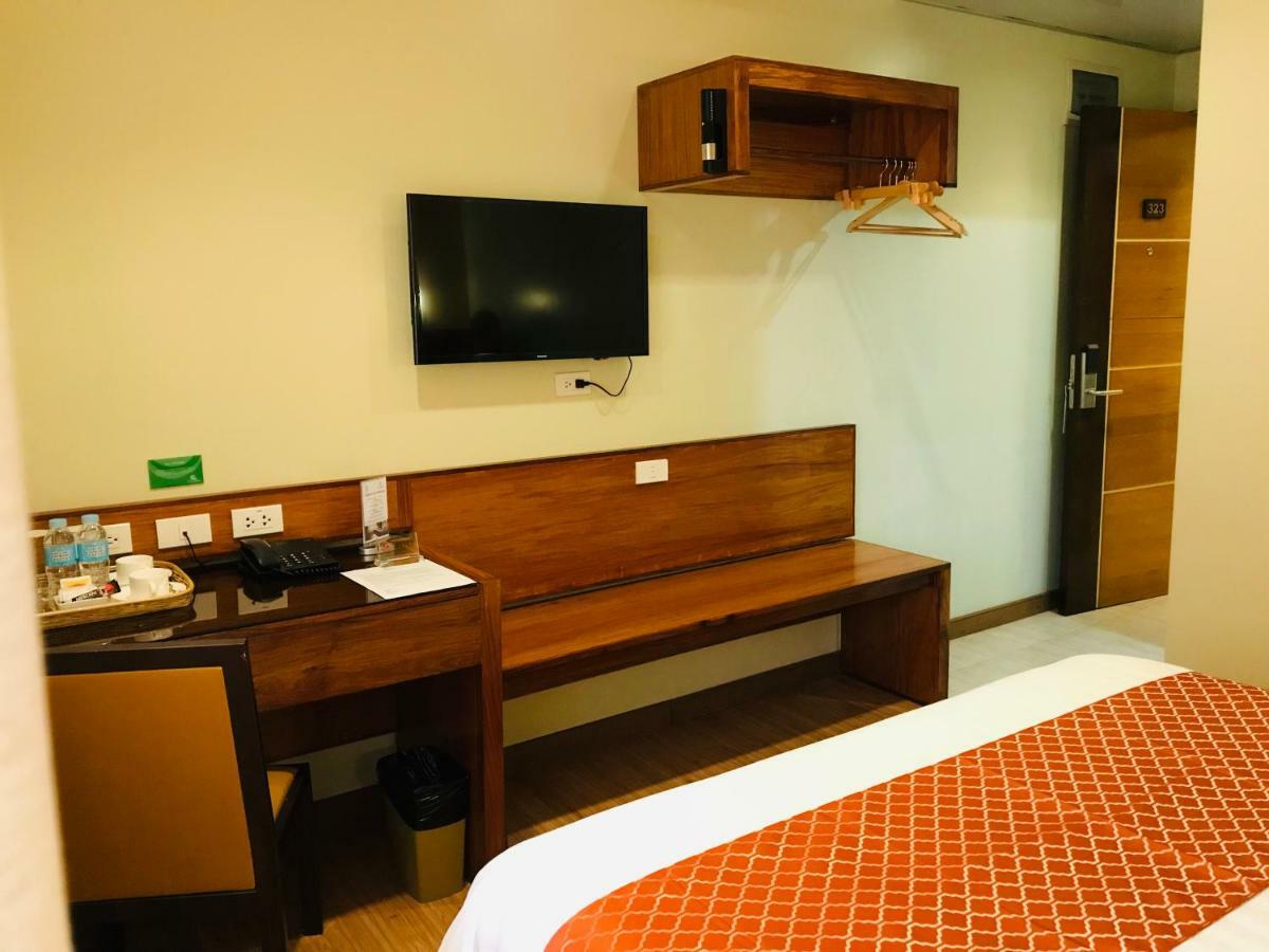 Coron Soleil Express Hotel Экстерьер фото